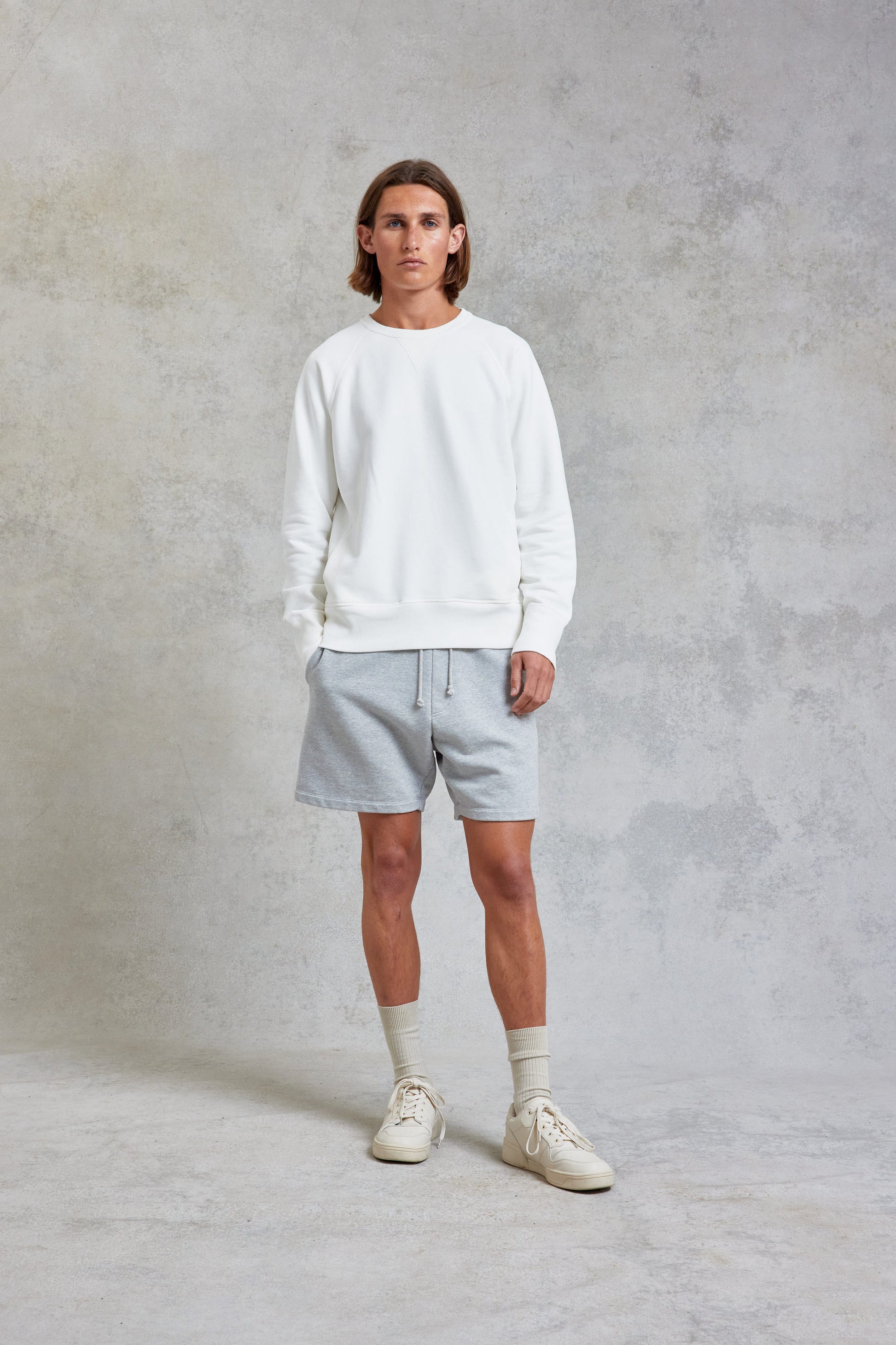 https://www.davidgandywellwear.com/cdn/shop/products/ultimate-jogger-shorts-grey-marl-1.jpg?v=1677771446&width=1946